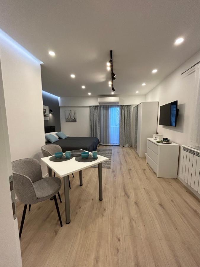 Maestral Apartamento Poreč Exterior foto